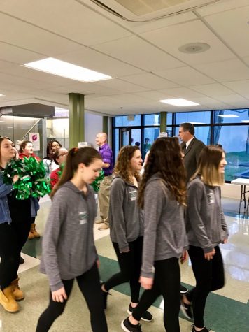 GALLERY: Swimmer Clap Out