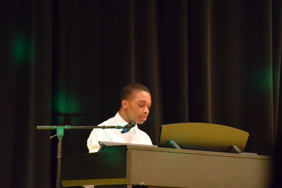 Josh Appling playing Stiches on piano. 