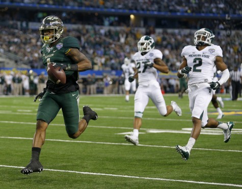 Baylor Bears wide receiver Corey Coleman (1) scores a touchdown against the Michigan State Spartans in the first quarter of the Goodyear Cotton Bowl on Thursday, Jan. 1, 2015 at AT&T Stadium. Michigan State won 42-41.