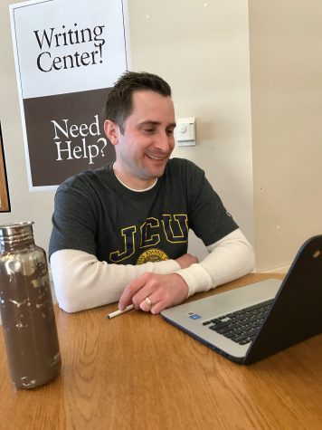 English Dept. launches Writing Center