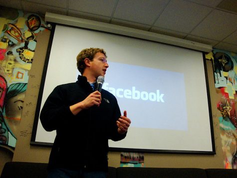 Staff, students comment on Facebook privacy breach