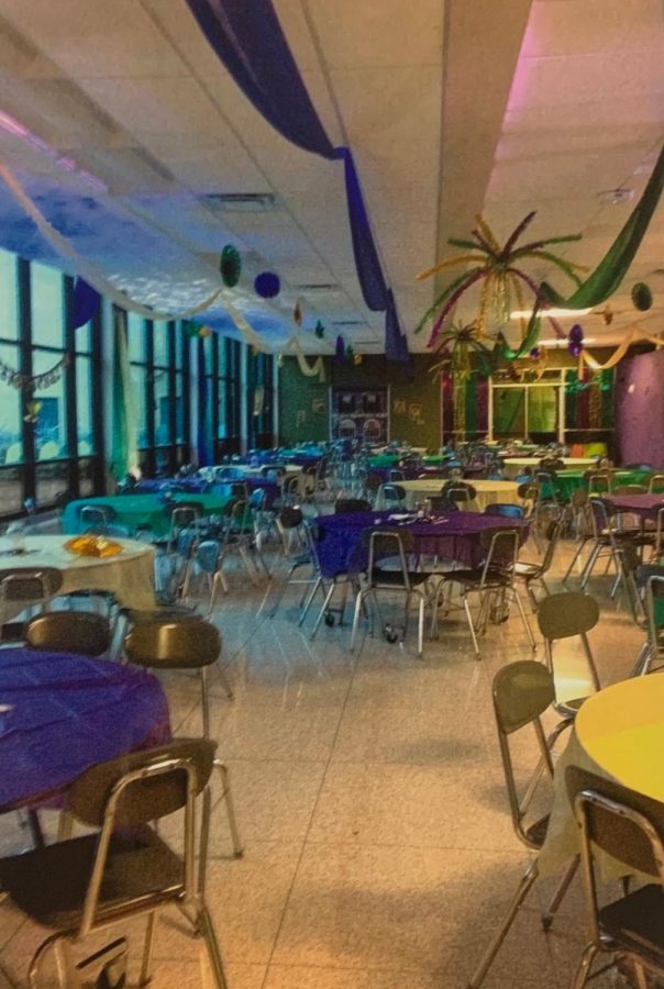 The+cafeteria+is+decorated+each+year+to+fit+the+theme+of+Winter+Formal.++Two+years+ago+was+a+Mardi+Gras+theme.