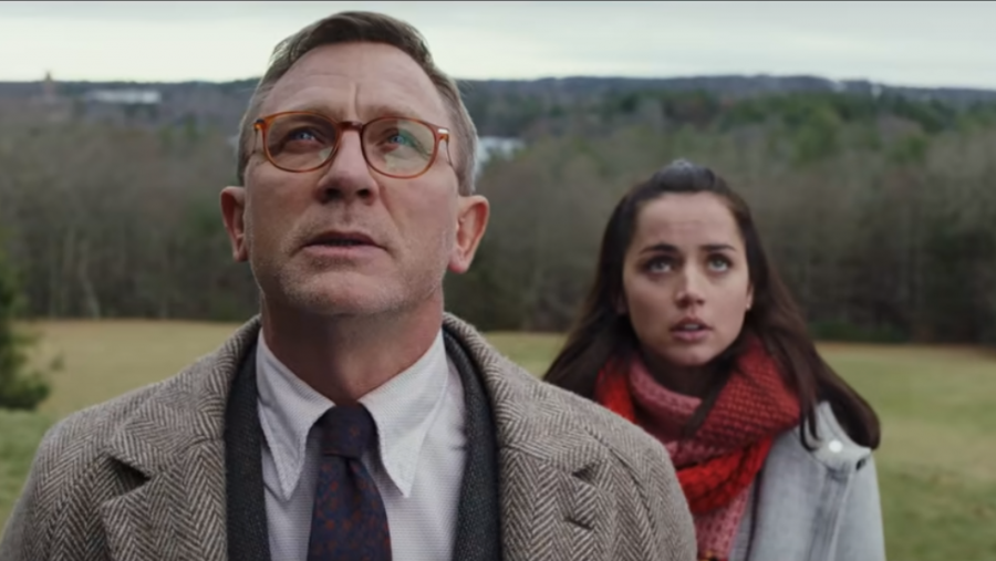 Daniel Craig and Ana de Armas play the lead roles in trying to find the killer of Harlan Thrombey.
