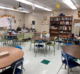 Jennifer Hylands AEP room is set-up for students to have conversations, complete work, and also to rest between classes.