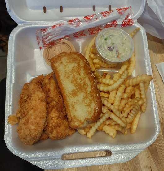 The Caniac combo includes two dipping sauces, which includes your choice of Canes Sauce or ketchup. Upon request, you can also get honey mustard or hot sauce.